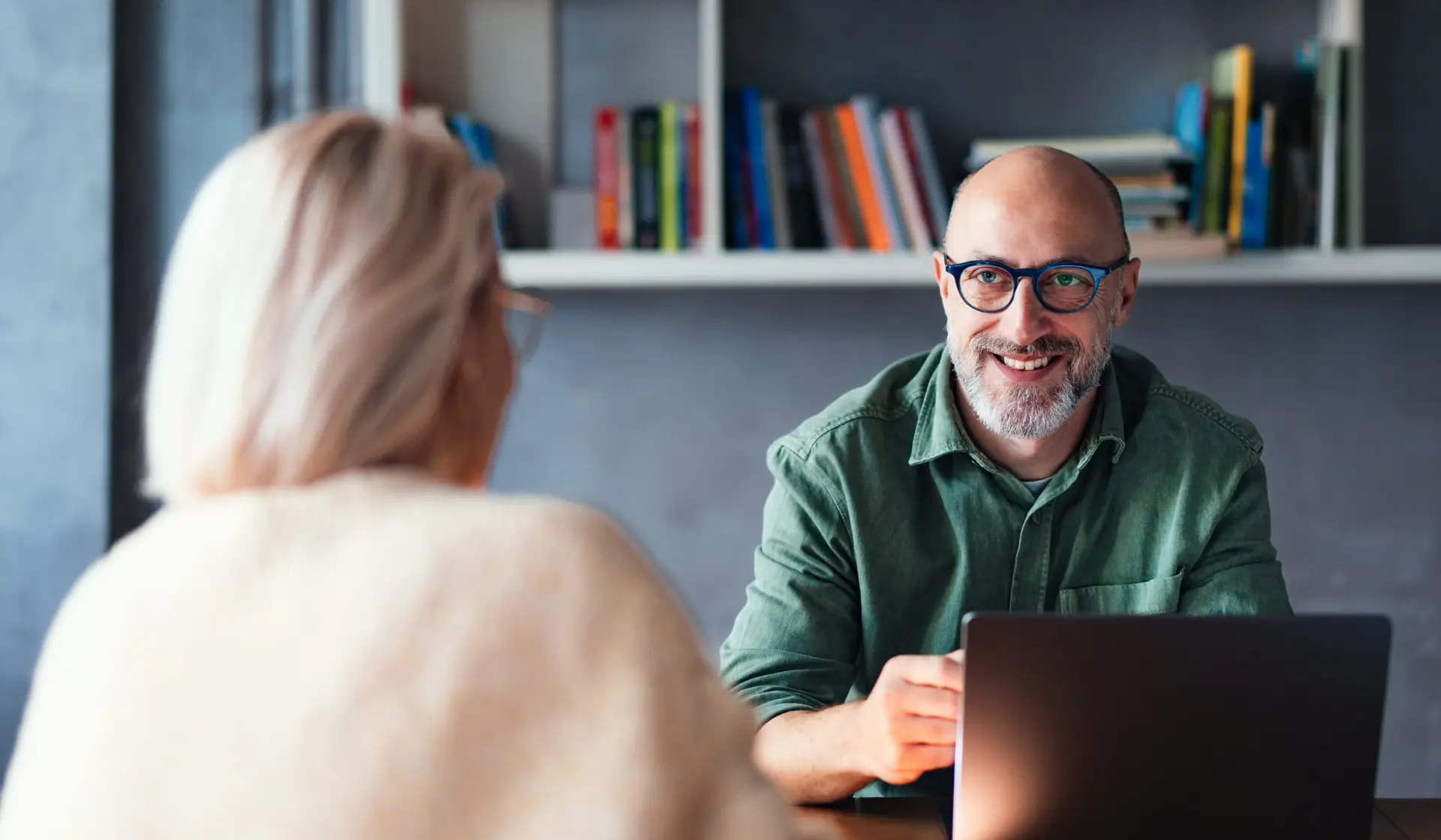 How to enhance the member experience through a thriving online community
